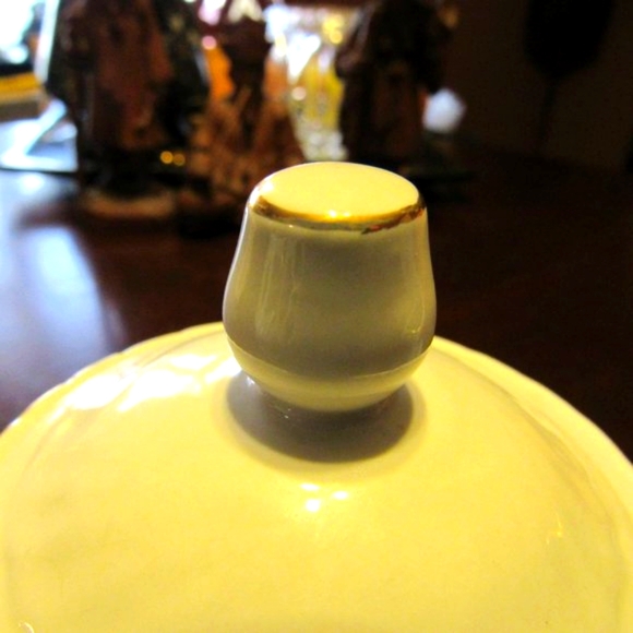 🎄 Vintage Christmas Holly Berries 24K Gold Trim Sugar & Creamer Set - Picture 7 of 16